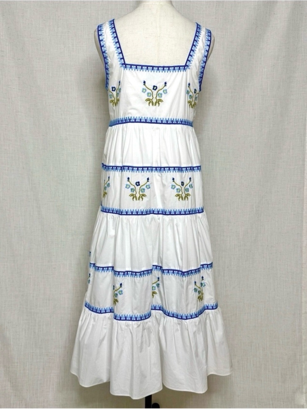 English Factory Cayce Embroidered Cotton Midi Dress Ivory Blue Tiered NWT Large - Picture 3 of 10